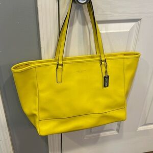 Coach cross grain leather tote